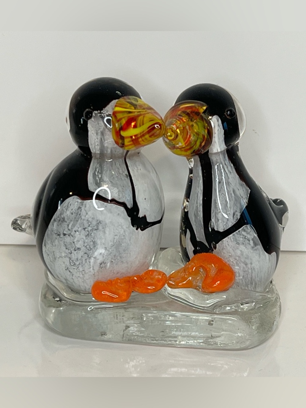 Vintage Hand Blown Art Glass Puffins Penguins Love Birds on Ice Paper Weight 4”
